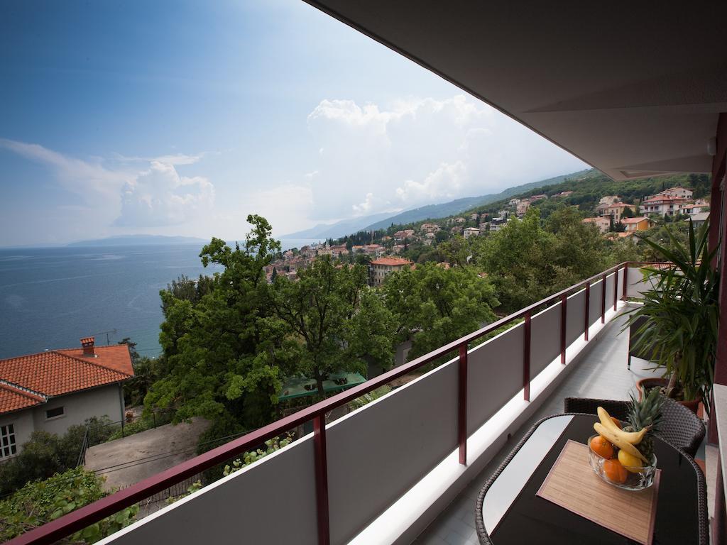 Blue View Apartment Opatija Rum bild