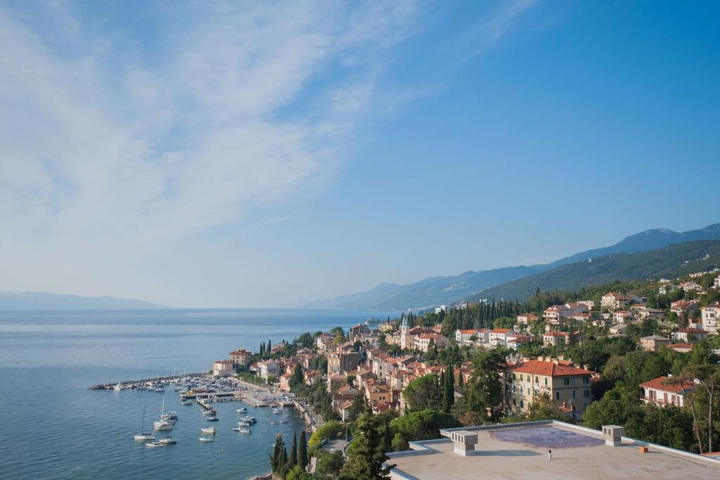 Blue View Apartment Opatija Exteriör bild