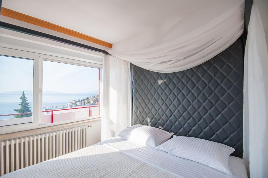 Blue View Apartment Opatija Exteriör bild